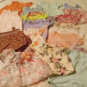 16 Pc. Lot Of Baby Girl Clothing, 0-3 Month